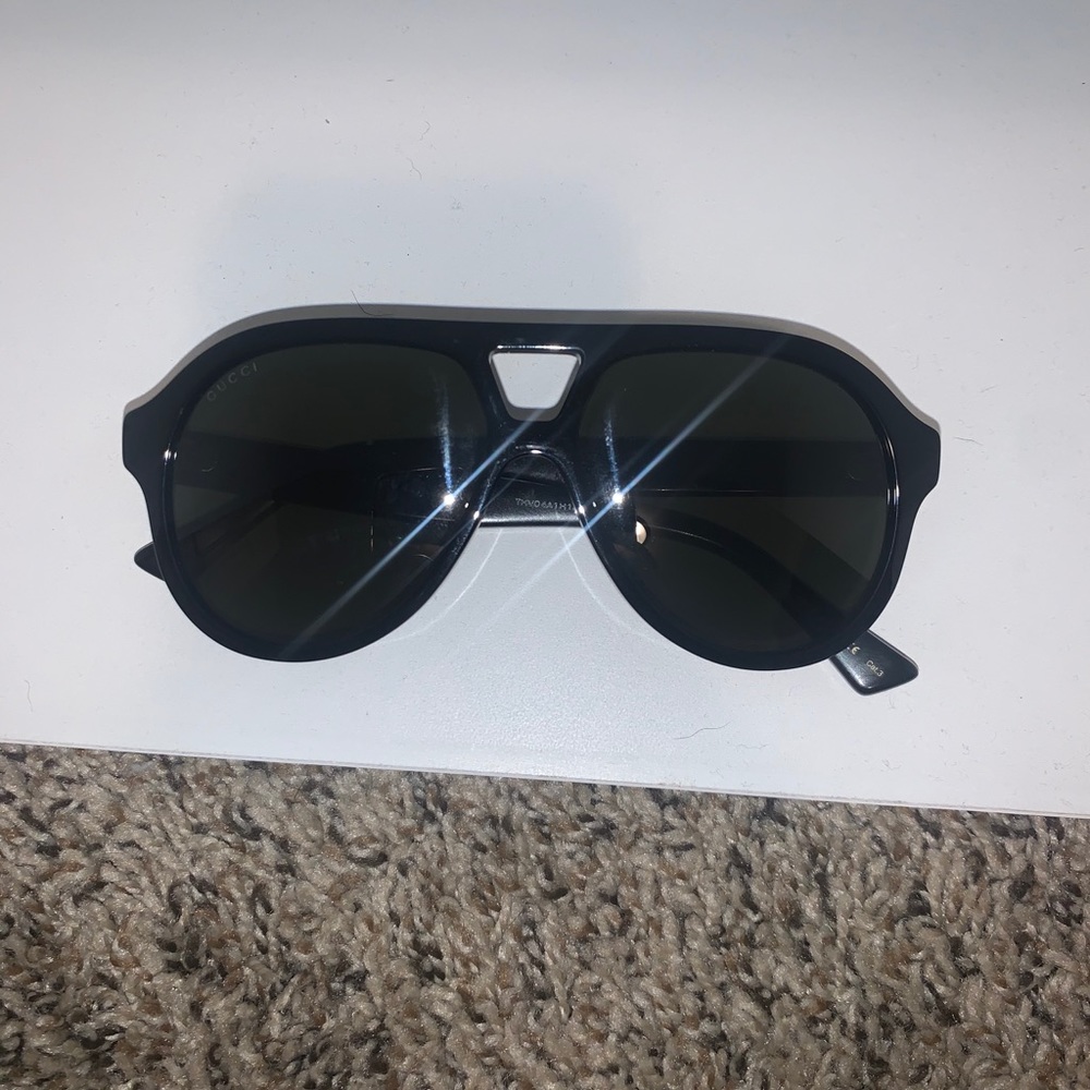 Gucci sunglasses bundle
